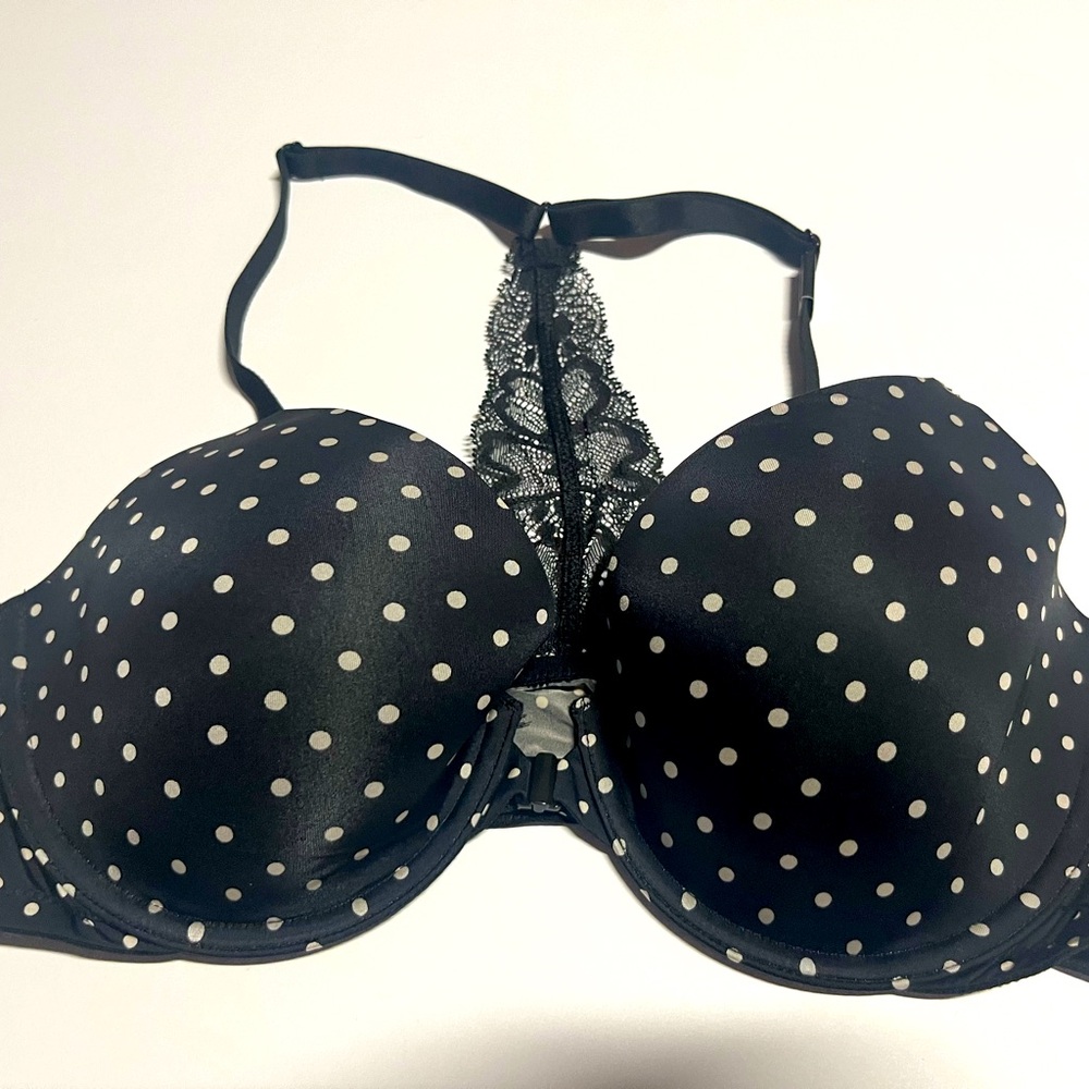 Victoria Secret bra size 38B NWT